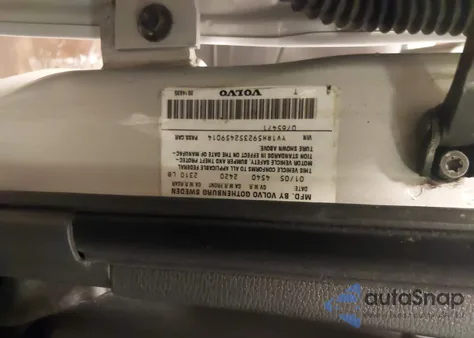 2005 Volvo S60 2.5T Awd z USA, uszkodzony, nr VIN YV1RH592352459014